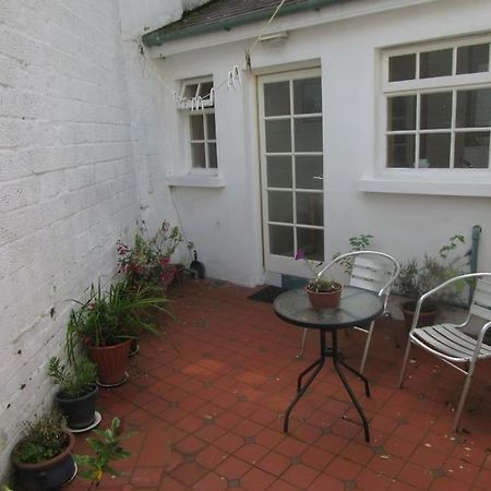 Cathedral Cottage Londonderry Bagian luar foto