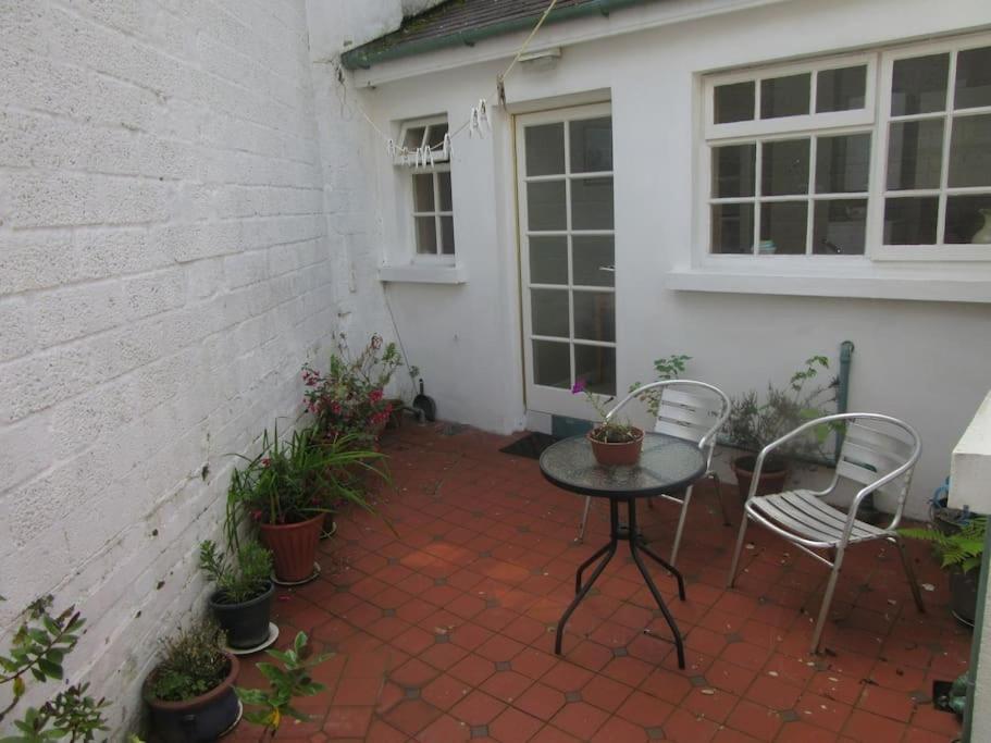 Cathedral Cottage Londonderry Bagian luar foto